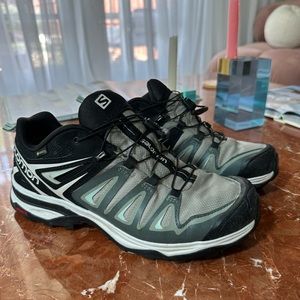 Salomon X Ultra 3 GTX Womens Aqua Gray Black Lace Up Hiking Shoes Size 9.5
